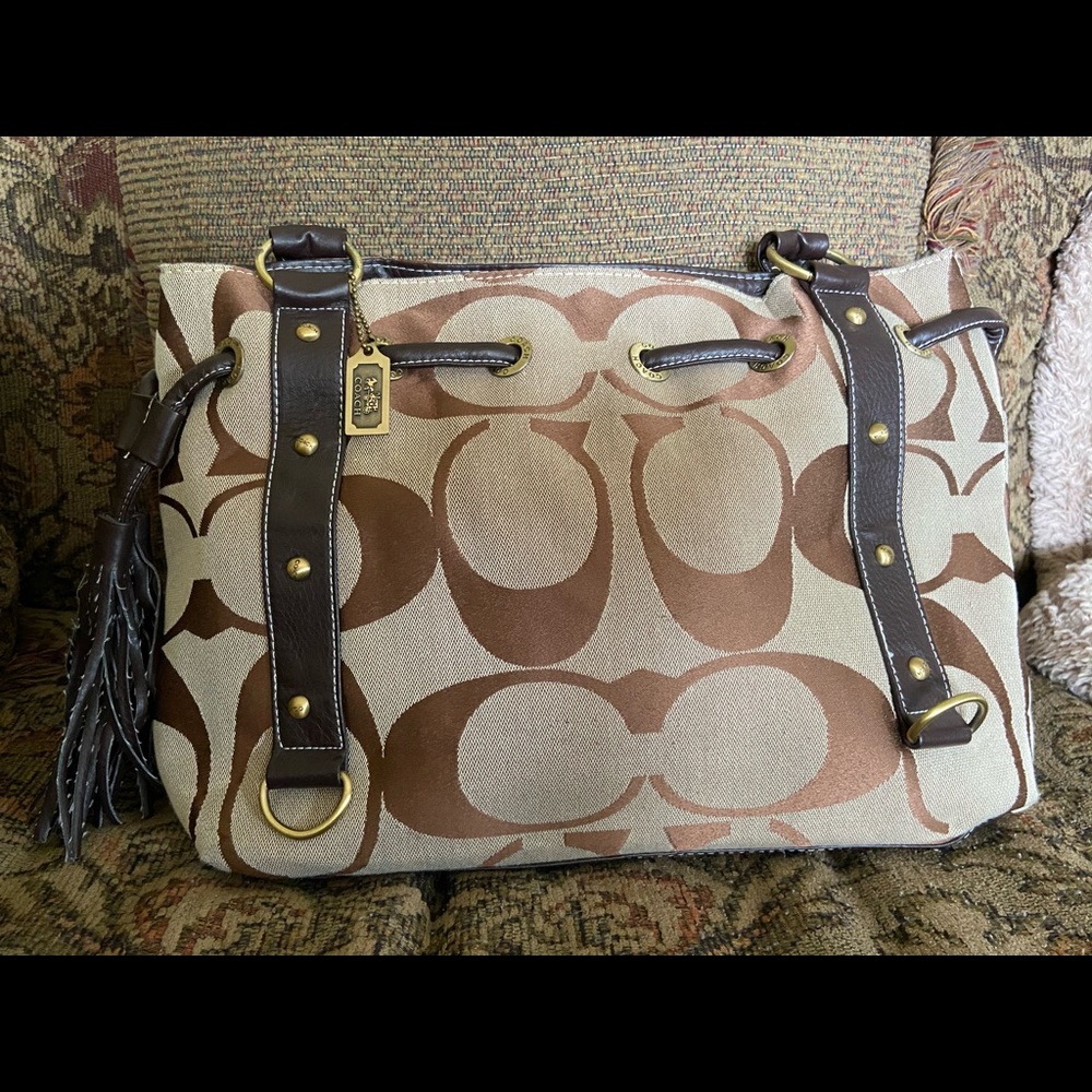 Coach shoulder bag